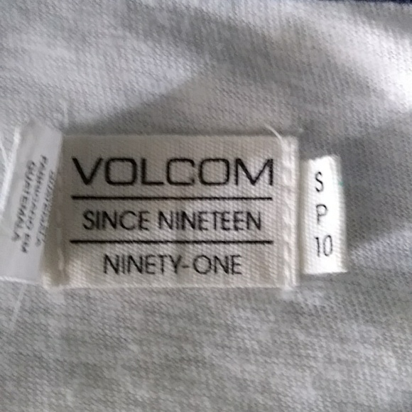 Volcom t-shirt 3/4 sleeves small - Picture 4 of 6